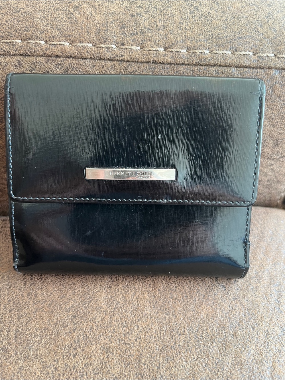 Kenneth Cole Shiny Black Patent Leather Compact Wallet